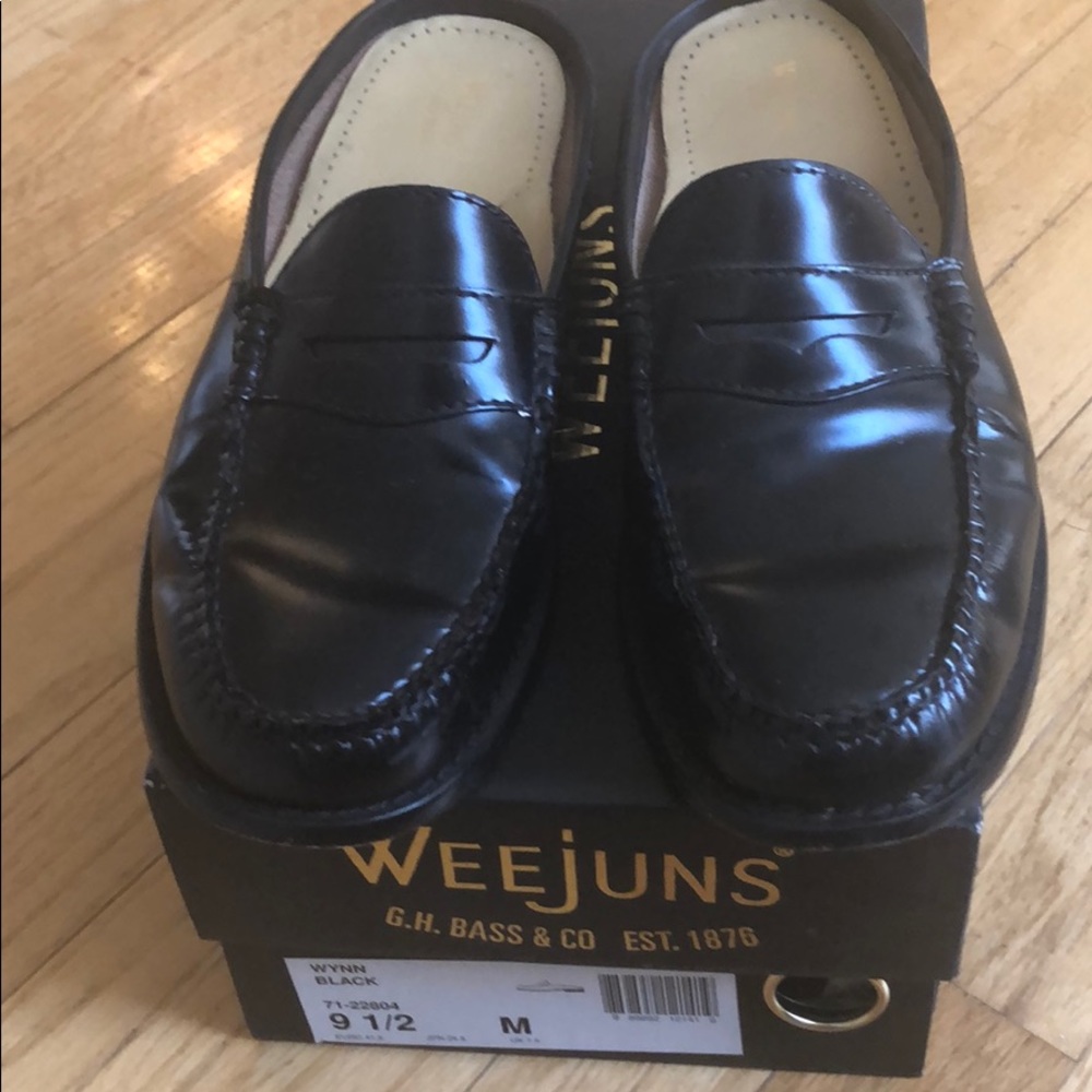 G.H Bass & Co Weejuns size 9.5 Black